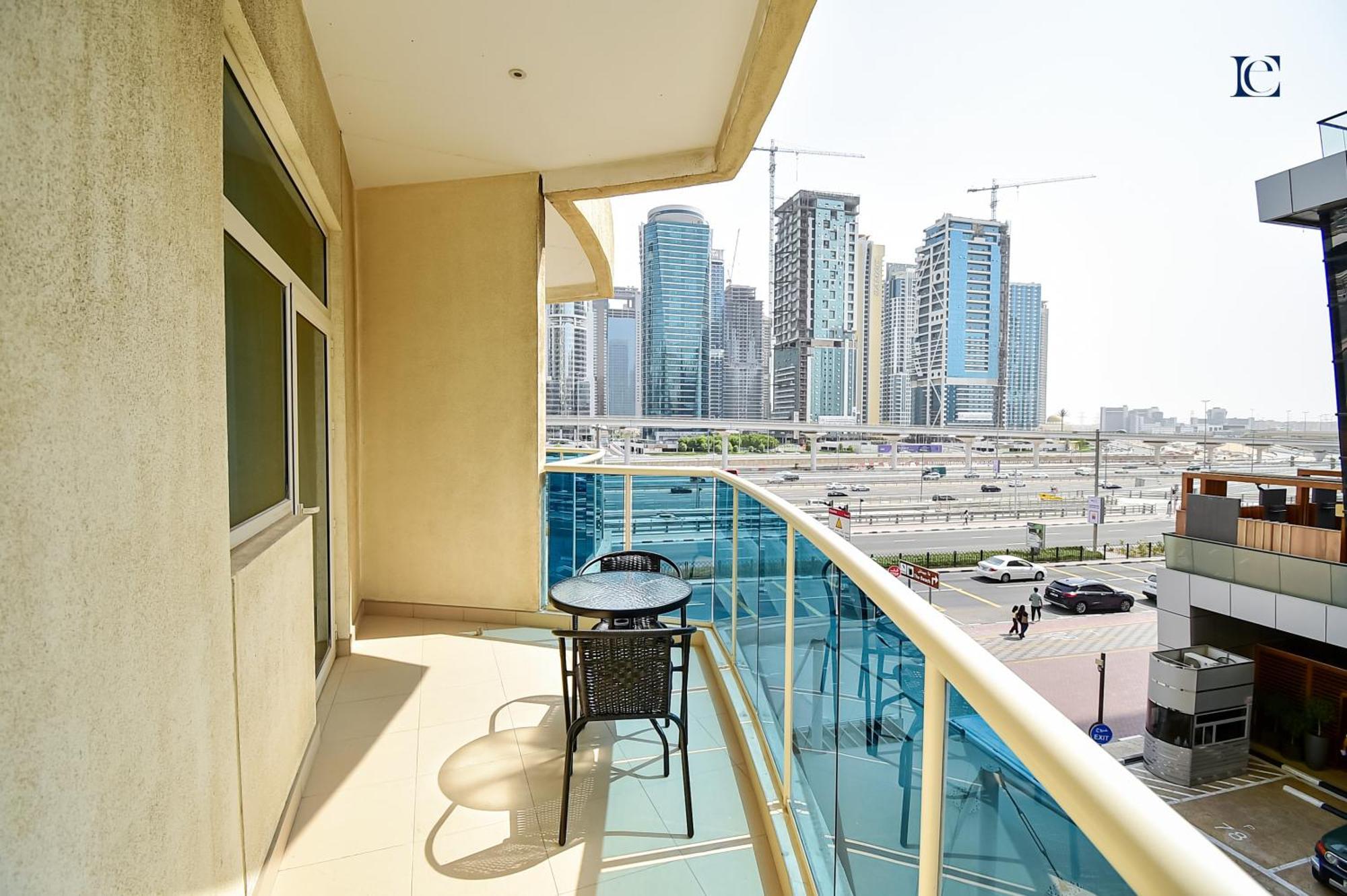 Luxury Escapes - Budget Studio With Balcony, Yacht Bay Marina Dubai Luaran gambar